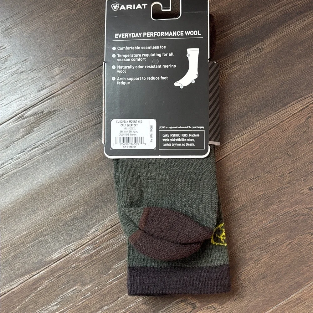 Ariat Merino Wool Mid-Calf Performance,seamless toe,arch support,odor control
